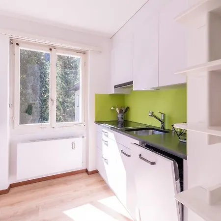 Cristallina لاكس